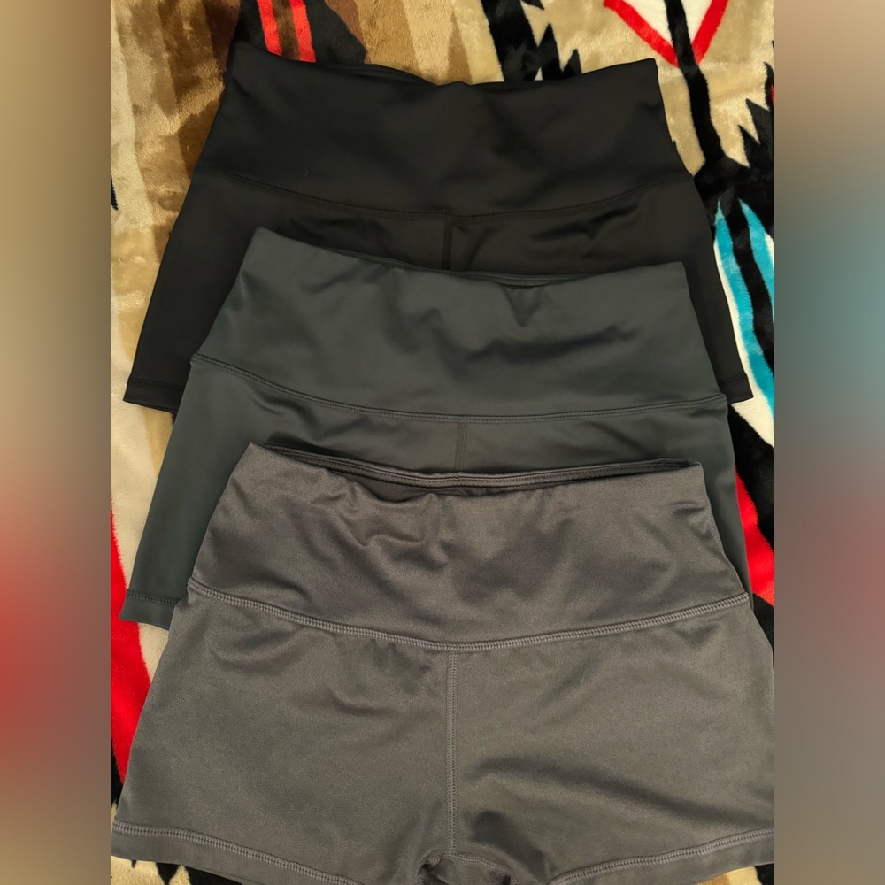 SET OF THREE spandex!!!